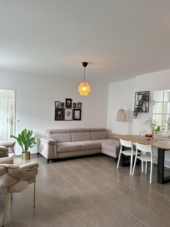Modernes Haus Naehe Parndorf *
